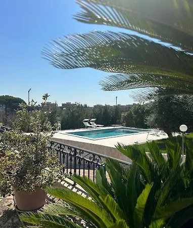 Trullo Pentimelle E Casa Pentimelle בית נופש