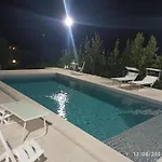 Trullo Pentimelle E Casa Pentimelle Hébergement de vacances *