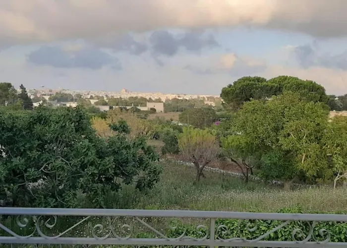 Trullo Pentimelle E Casa Pentimelle בית נופש